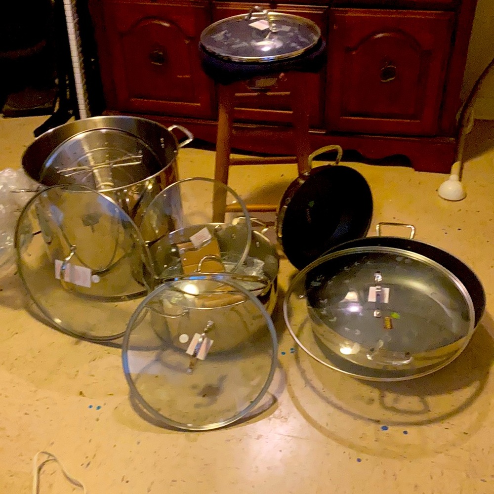 Silver princess pots never used paid 1800 will take 800